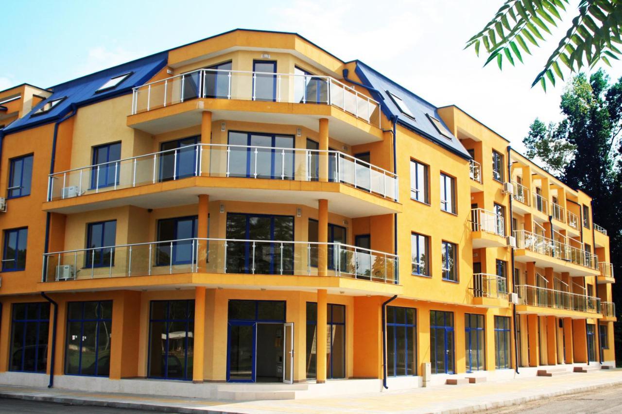 Solei Apartments Primorsko Luaran gambar