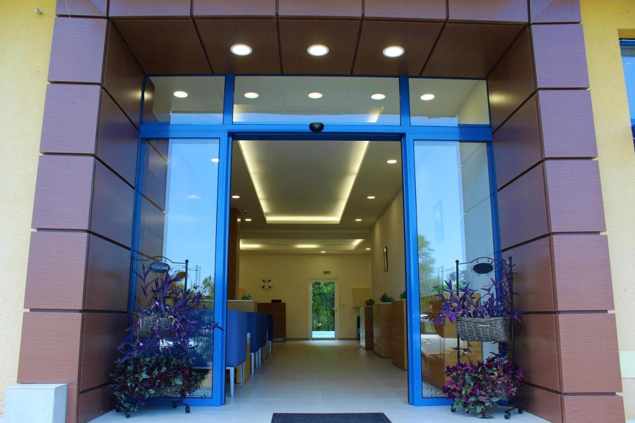 Solei Apartments Primorsko Luaran gambar