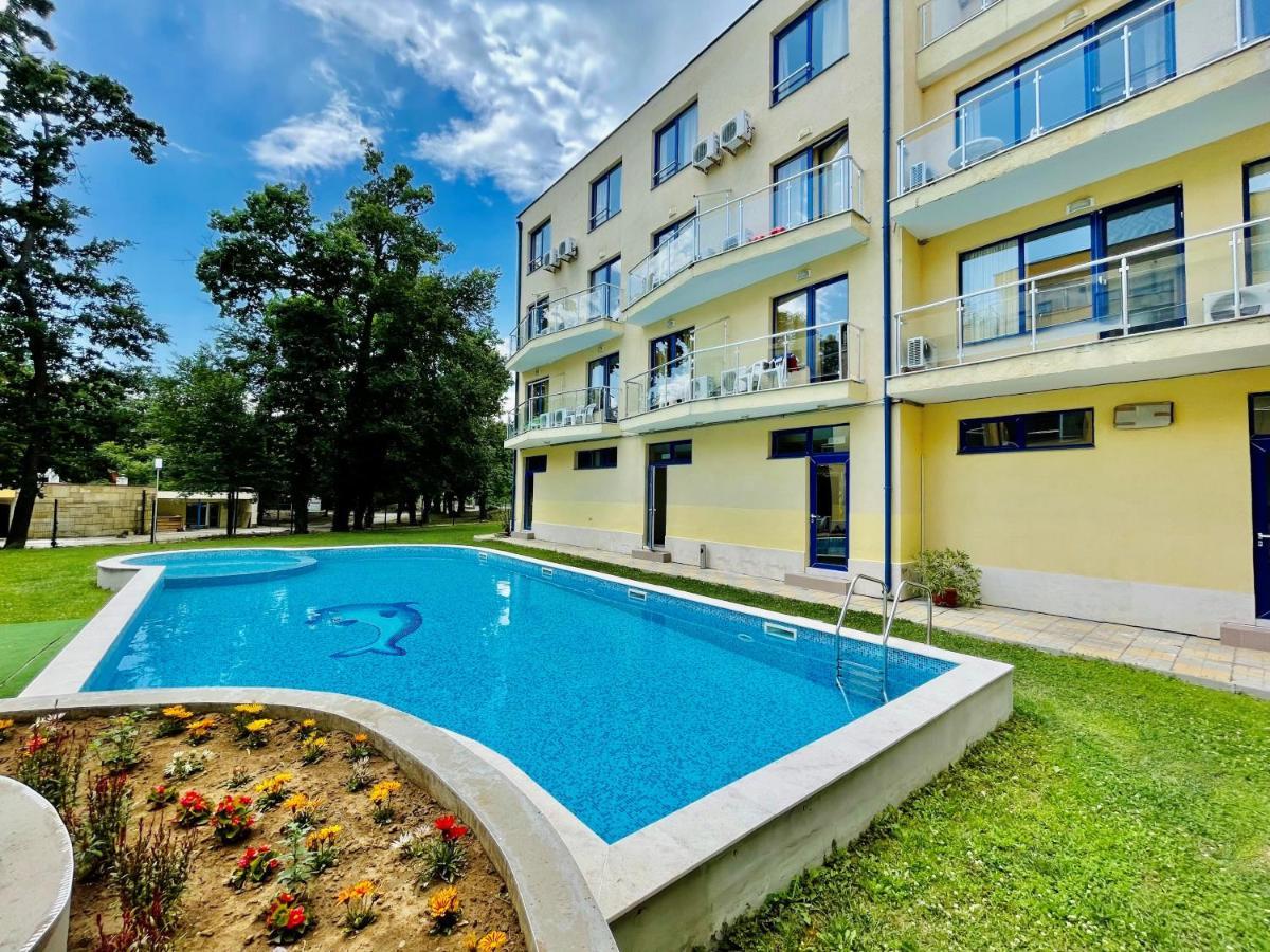 Solei Apartments Primorsko Luaran gambar