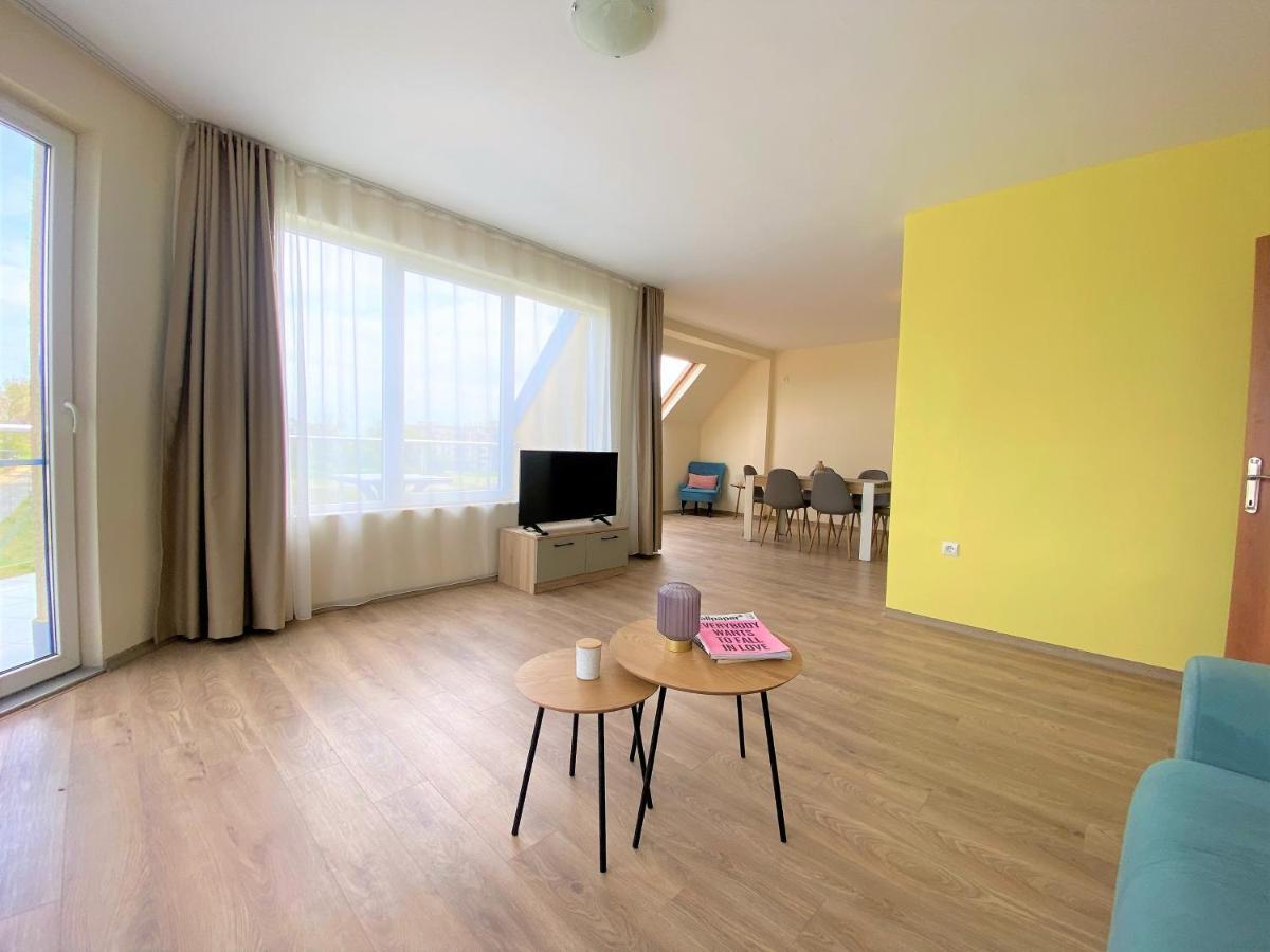 Solei Apartments Primorsko Luaran gambar