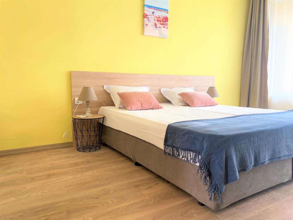 Solei Apartments Primorsko Luaran gambar
